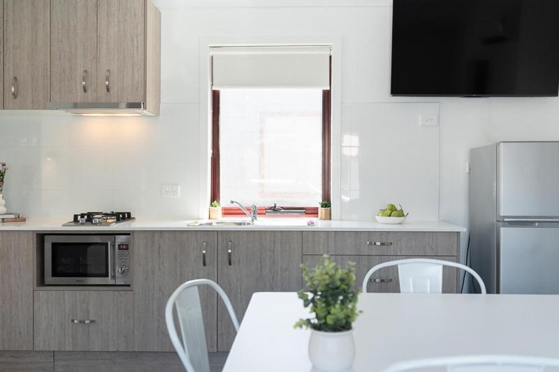 Adelaide Caravan Park - Aspen Holiday Parks Extérieur photo