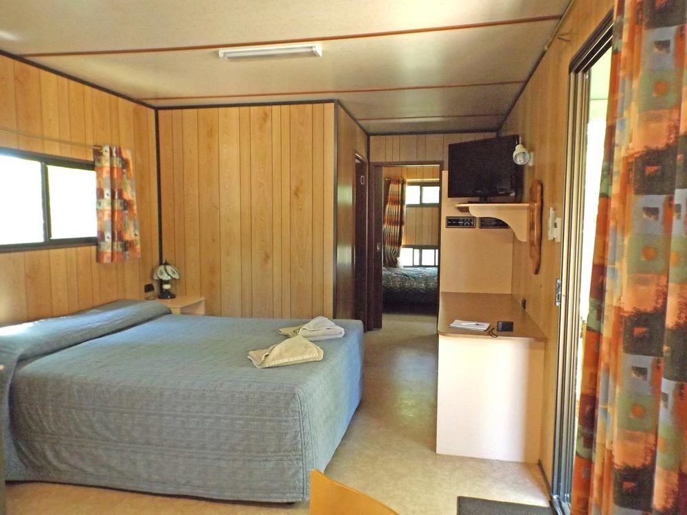 Adelaide Caravan Park - Aspen Holiday Parks Extérieur photo
