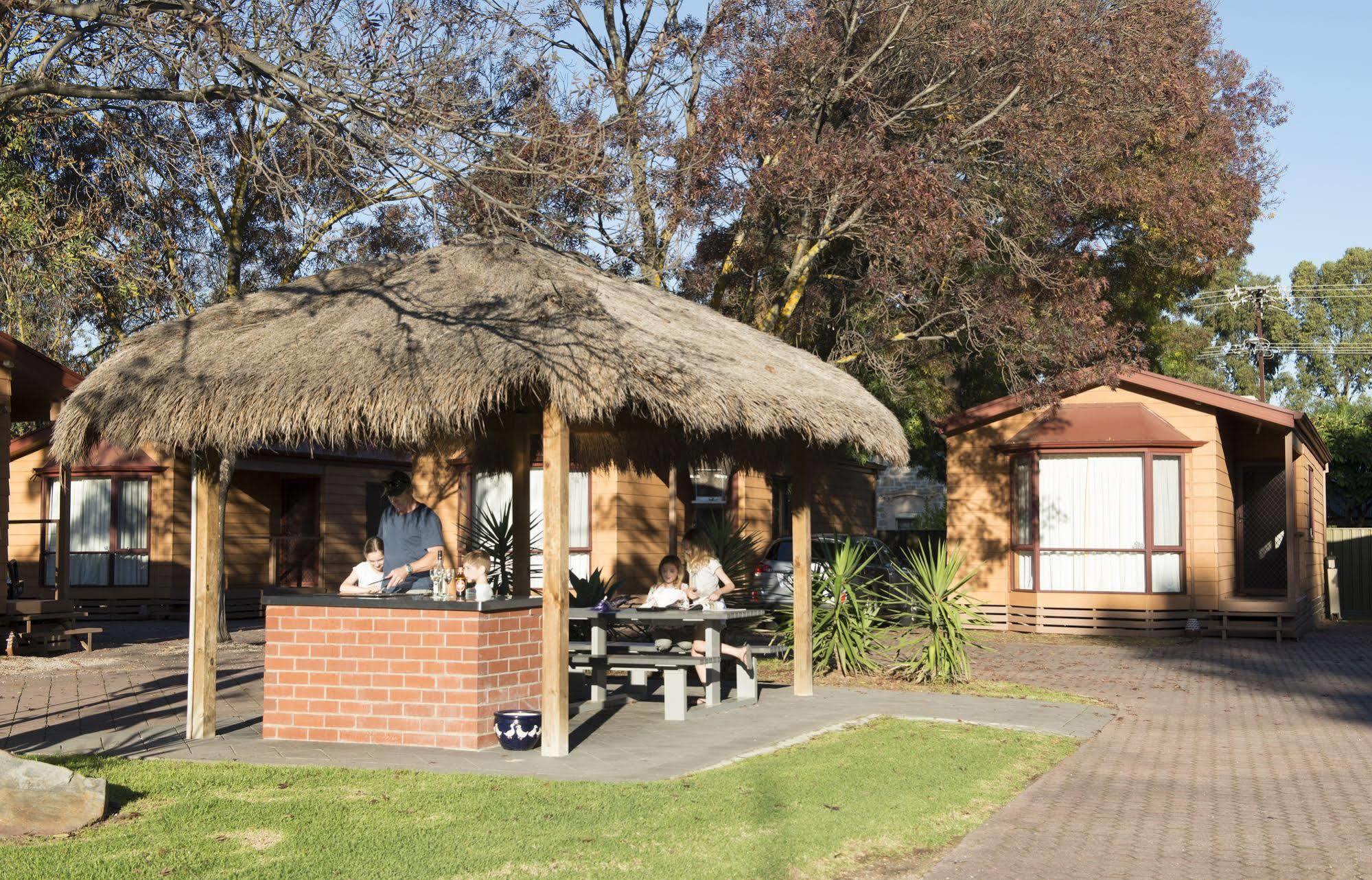 Adelaide Caravan Park - Aspen Holiday Parks Extérieur photo